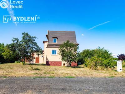 Продаж сімейного будинку Kladruby č. 9