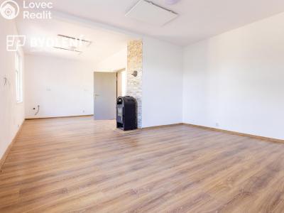 Продаж сімейного будинку Kladruby č. 13