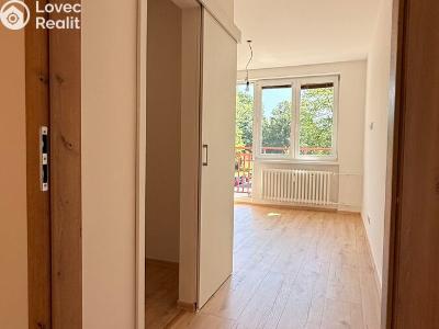 Продаж квартири 2+1 Havířov, Mozartova č. 8