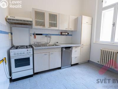 Rent apartment 2+1 Praha, náměstí Barikád č. 2