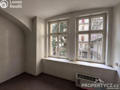 Продаж комерційної нерухомості Praha, Arbesovo náměstí č. 21