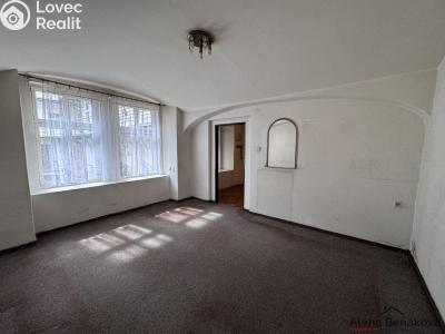 Prodej obchodního prostoru Praha, Arbesovo náměstí č. 11