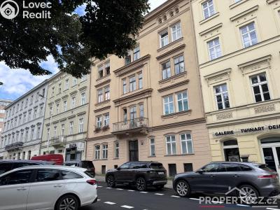 Продаж нестандартної квартири Praha, Arbesovo náměstí č. 40