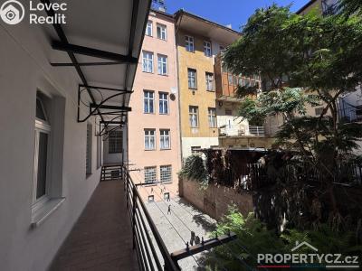 Продаж нестандартної квартири Praha, Arbesovo náměstí č. 1