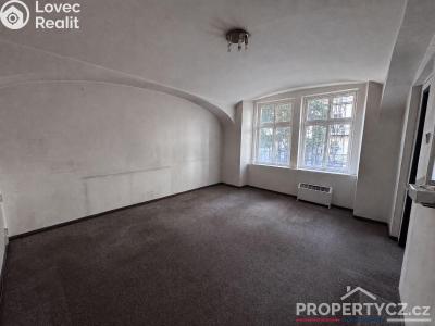 Продаж нестандартної квартири Praha, Arbesovo náměstí č. 10