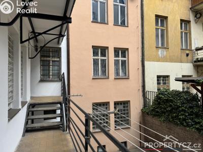 Продаж нестандартної квартири Praha, Arbesovo náměstí č. 16