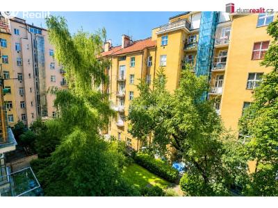 Prodej bytu 3+1 Praha 6, Eliášova č. 24