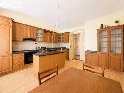Rent apartment 2+1 Bělá pod Bezdězem, Masarykovo náměstí 31 č. 9