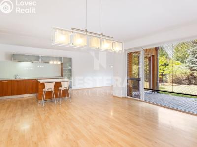 Sale apartment 5+KK Šestajovice, Konopišťská 907 č. 4