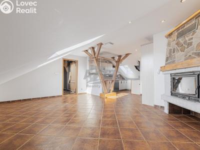 Sale apartment 4+KK Frýdek-Místek, Maxe Švabinského 2238 č. 8