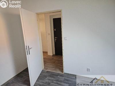 Pronájem bytu 2+KK Lubenec, Zahradní č. 8