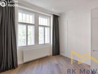 Аренда квартиры 2+KK Praha, náměstí Jiřího z Poděbrad č. 8