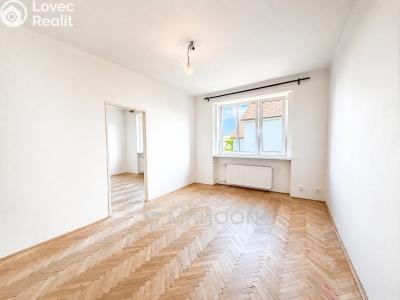 Аренда квартиры 3+1 Praha, U Dívčích hradů č. 2