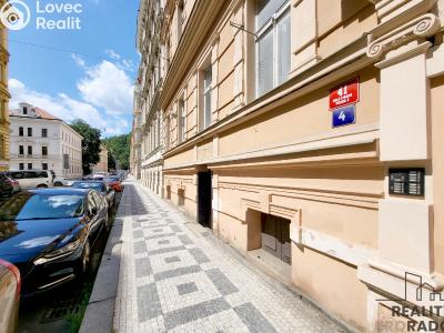Rent commercial space Praha, Petřínská č. 12