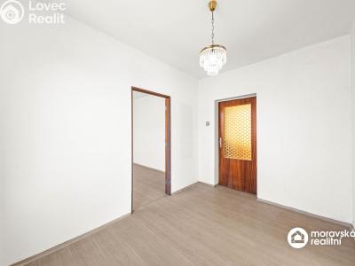 Sale family house Praha, Pod viaduktem č. 17