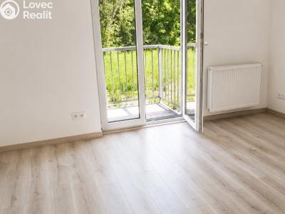 Rent apartment 2+KK Hrochův Týnec, Nádražní 447 č. 2