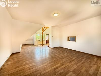 Rent apartment 4+1 Osek, Obránců míru 39 č. 5