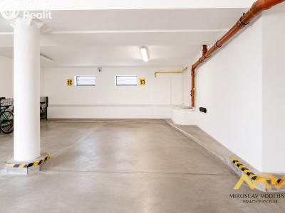 Pronájem bytu 2+KK Hradec Králové, Pražská třída č. 14