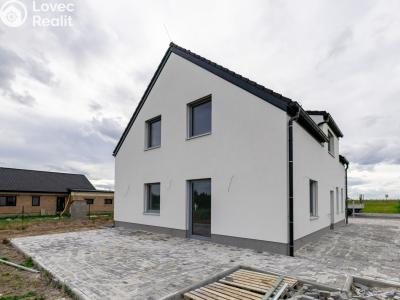 Продаж сімейного будинку Lužná, Jižní č. 5