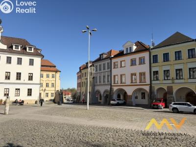 Pronájem bytu 1+KK Hradec Králové, Malé náměstí č. 13