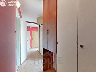 Sale apartment 3+1 Neratovice, Za Jednotou č. 17