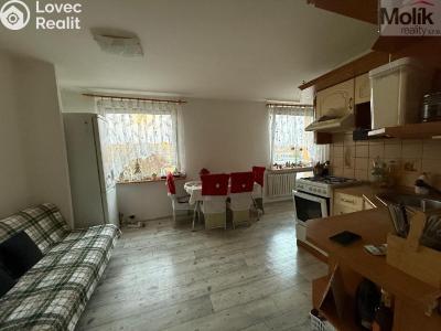Rent apartment 2+1 Bílina, Sídliště Za Chlumem 786 č. 3