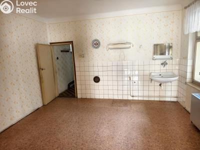 Prodej rodinného domu Komořany č. 25