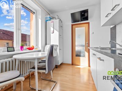 Продаж квартири 2+1 Otrokovice, Olbrachtova 1196 č. 5