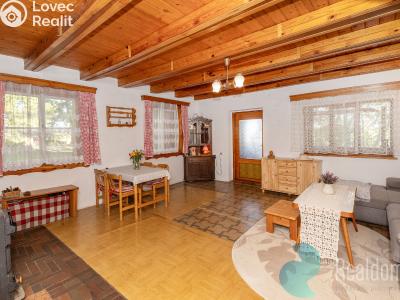 Sale hut Bečice č. 4