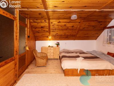 Sale hut Bečice č. 14