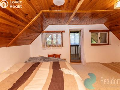 Sale hut Bečice č. 17