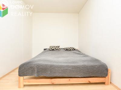 Rent apartment 2+KK Králův Dvůr, Nad Stadionem č. 4