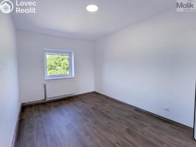 Pronájem rodinného domu Dubí, Sportovní č. 9
