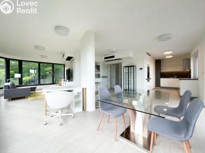 Rent apartment 2+KK Praha, Křížová č. 1
