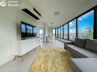 Rent apartment 2+KK Praha, Křížová č. 4