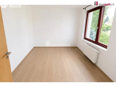 Оренда сімейного будинку Praha-Dolní Chabry, Za Pískovnou č. 24
