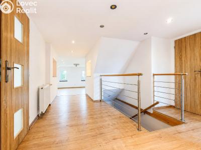 Sale family house Hora Svatého Šebestiána č. 16