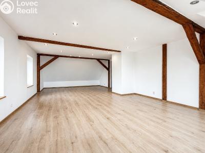 Sale family house Hora Svatého Šebestiána č. 31