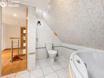 Sale family house Hora Svatého Šebestiána č. 34