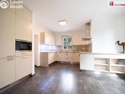 Продажа семейного дома Praha-Dolní Chabry, Ledčická č. 17