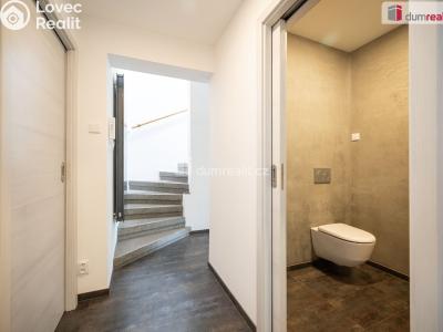 Продажа семейного дома Praha-Dolní Chabry, Ledčická č. 18