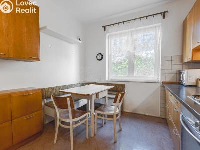Продаж квартири 2+1 Praha, Sečská č. 7
