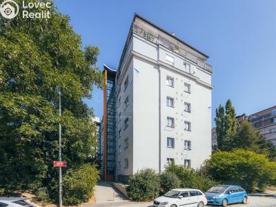 Продаж квартири 2+1 Praha, Sečská č. 30