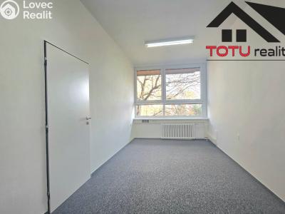 Rent office space Chrudim, Palackého třída č. 2