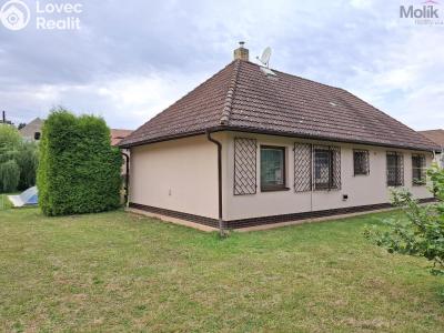Sale family house Pnětluky č. 6