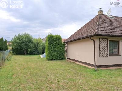 Sale family house Pnětluky č. 8