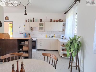 Sale family house Pnětluky č. 12