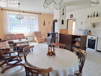 Sale family house Pnětluky č. 13
