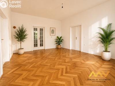 Rent apartment 3+1 Hradec Králové, Dukelská třída č. 9