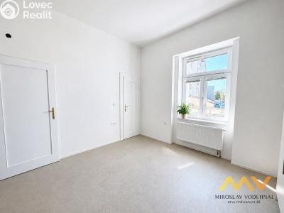 Rent apartment 3+1 Hradec Králové, Dukelská třída č. 23
